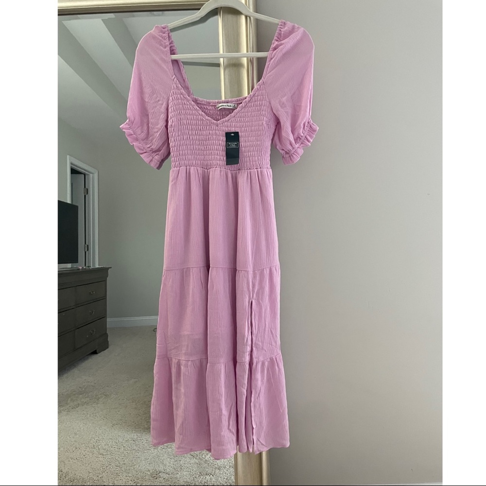 Short-Sleeve Smocked Midi Dress pink